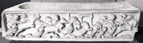 corsa di carri con Eroti (sarcofago, a cassa parallelepipeda) - ambito culturale romano (seconda metà sec. II d. C)