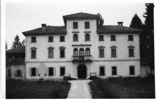 villa (, privata) - Belluno (BL)  (XVII)