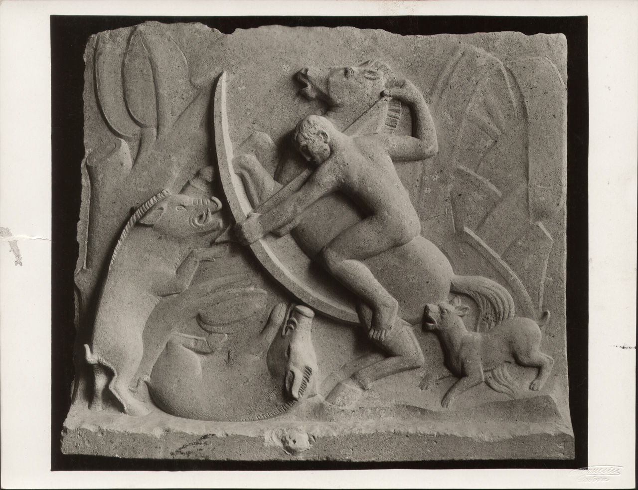 Bassorilievo in pietra, scuola d'arte P. Selvatico, Padova. (positivo) di Danesin (prima metà XX)