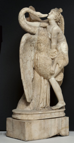 Symplegma di Leda con Zeus, che assume le sembianze di cigno (statua femminile, gruppo, statua di Leda con il cigno) - ambito culturale romano/ età imperiale/ età adrianea (prima metà sec. II d.C.)