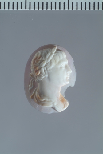 Testa di Traiano (gemma, cammeo) - glittica post-antica (XVI secolo d.C.)