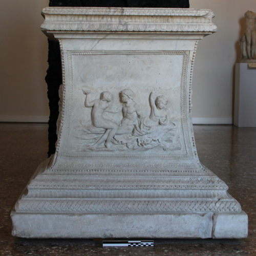 motivi e scene dionisiaci (ara, Ara Grimani) - ambito romano (fine epoca romana/ sec. I a.C.)