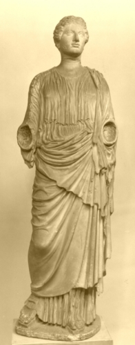 Kore  (statua femminile, "Abbondanza") (seconda metà epoca classica/ sec. V a. C.)