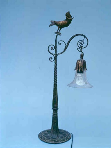 lampada da tavolo - ad una luce con uccellino di Rizzarda Carlo (primo quarto sec. XX)