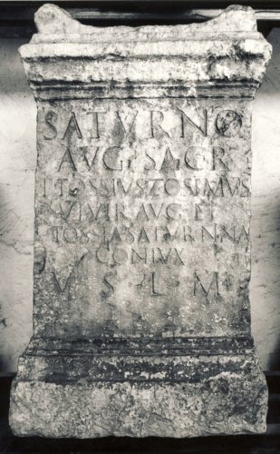ara votiva, ara pulvinata con iscrizione votiva - ambito culturale romano, produzione veronese (sec. I d.C.)